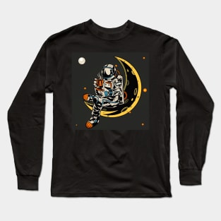 Astronaut sitting on the moon while holding a cup of coffee Long Sleeve T-Shirt